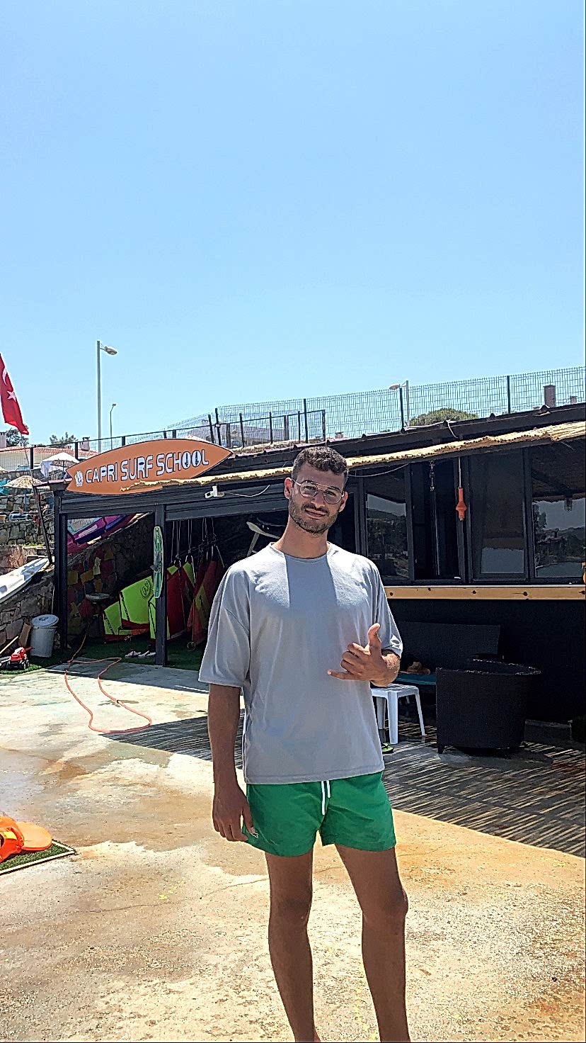 Şunun resmi: Dinçer Aran